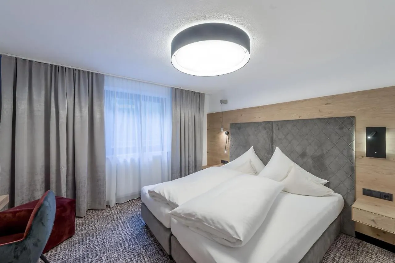 Hotel Grauer Bar Soelden 4*, Solden