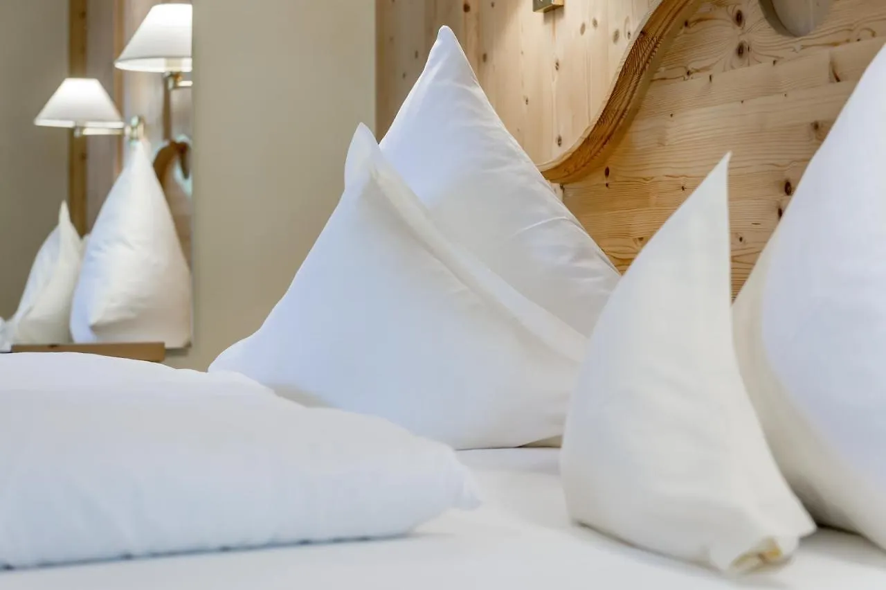 Hotel Grauer Baer 솔덴