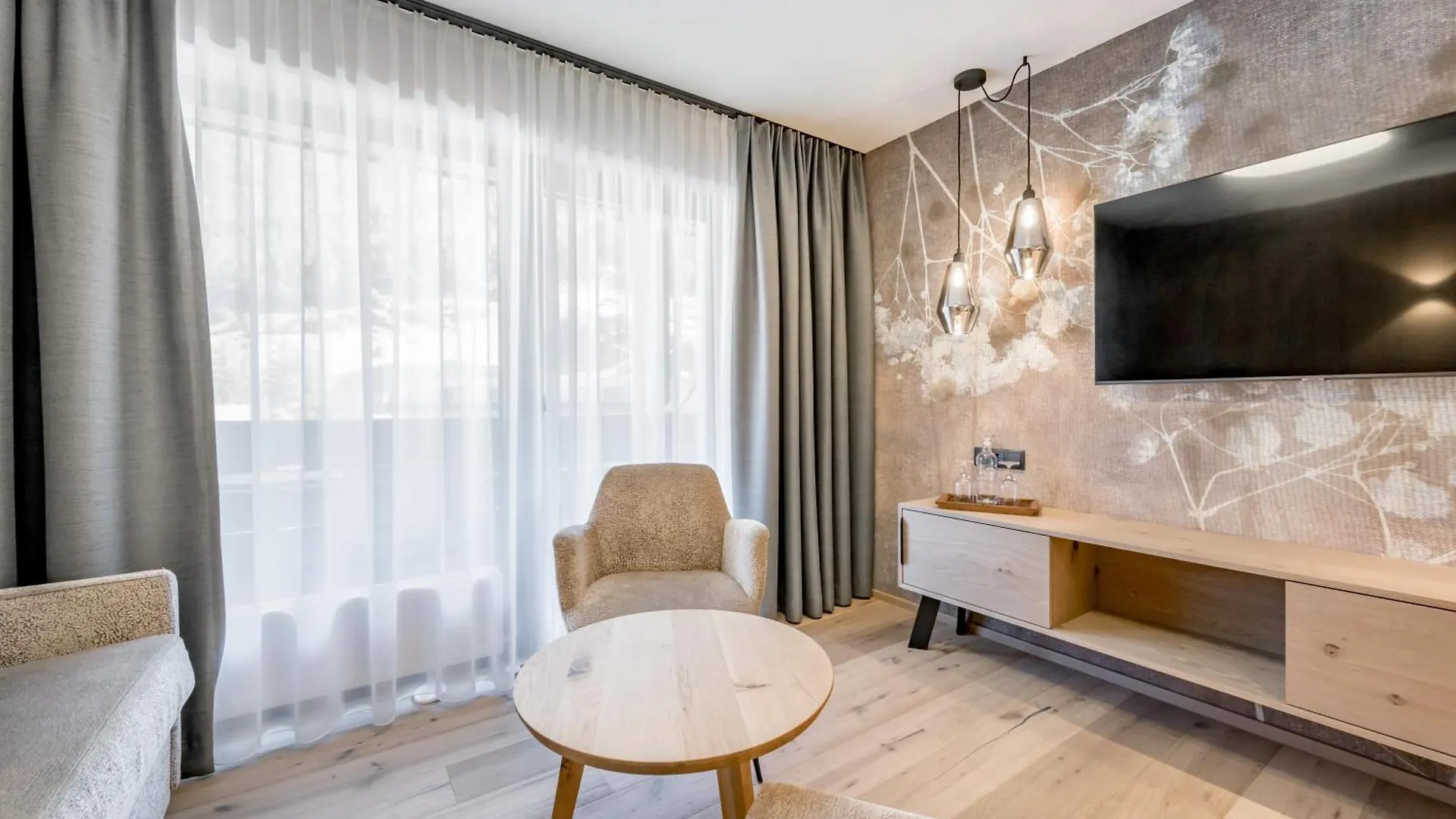 Hotel Grauer Baer 솔덴